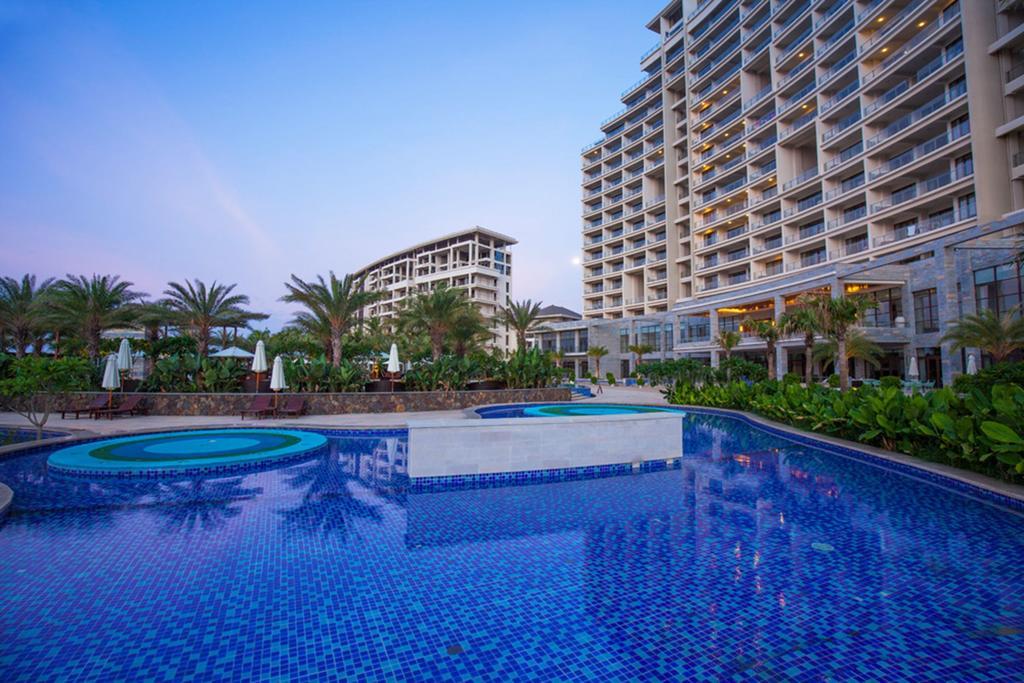 Aloha Oceanfront Suite Resort Lingsuj Kültér fotó